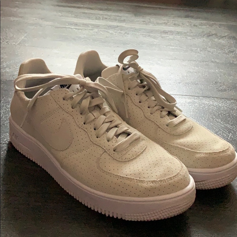 Nike AirForce 1 (suede)